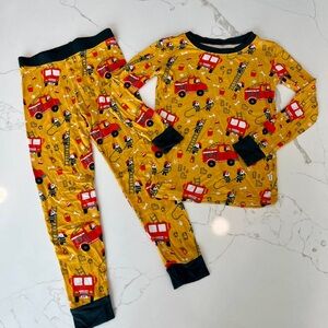 Little Sleepies 🚒🐶 Fire Truck Pups pajamas size 4T